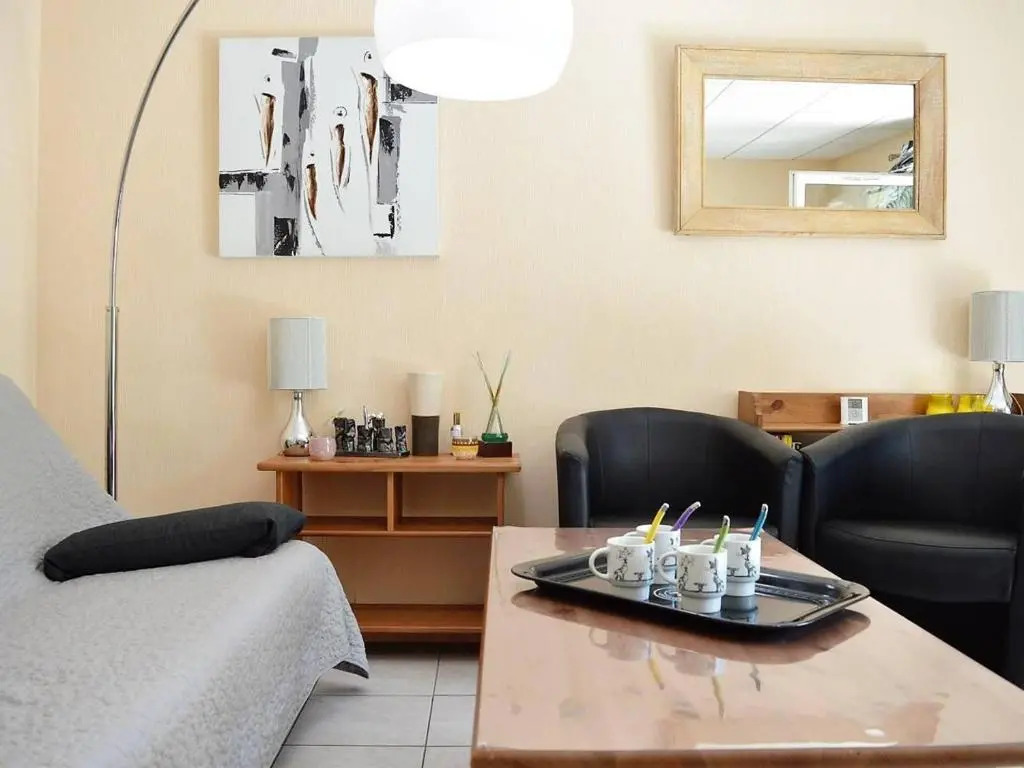 Appartement Le Lavandou, 4 pièces, 6 personnes - FR-1-251-56