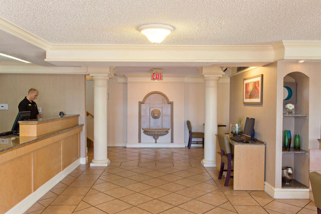 La Quinta Inn by Wyndham Costa Mesa Orange County