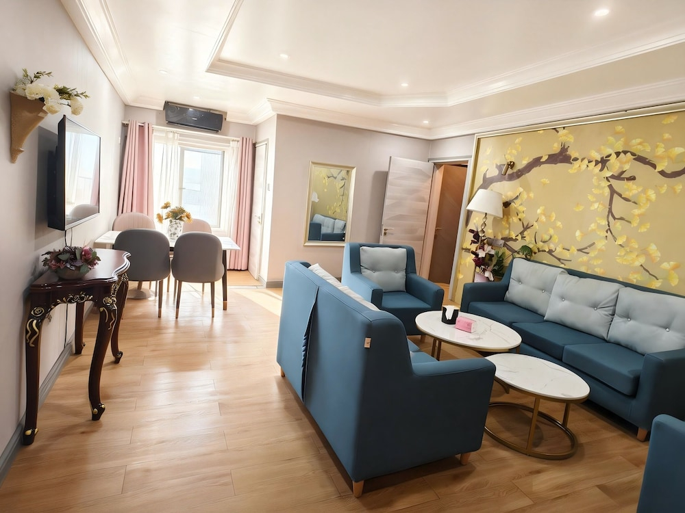 JUN YUE GRA Lagos hotel
