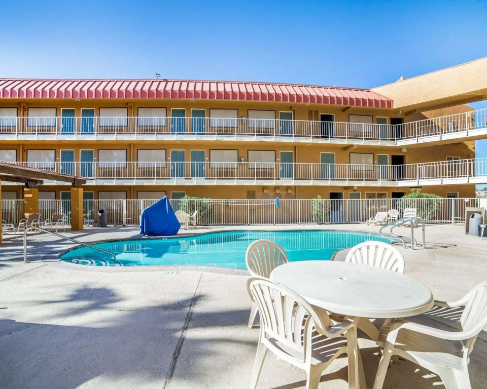 Rodeway Inn & Suites Needles