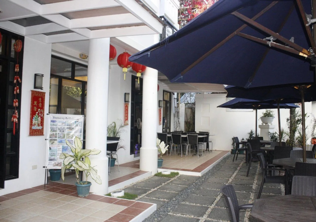 One Crescent Place Hotel