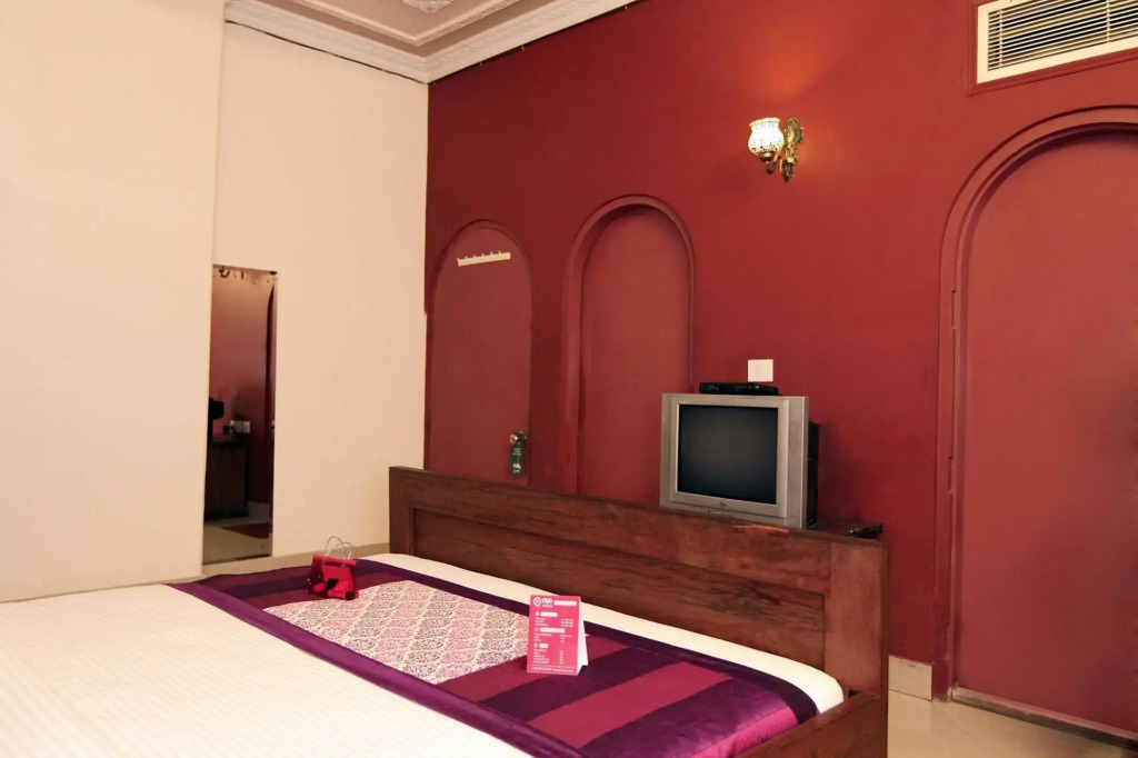 OYO 1656 Hotel Mandela House