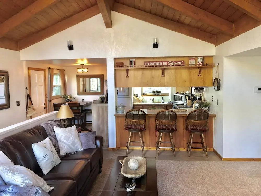 Moonridge Treetop Retreat