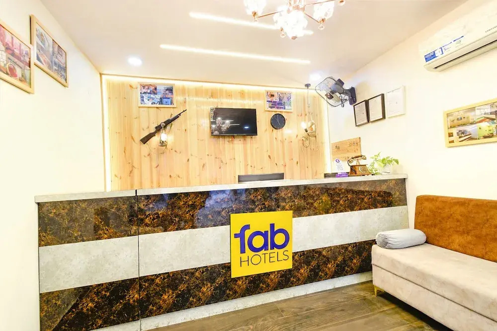 FabHotel DSR Suites - Nr Hitech City Railway Station