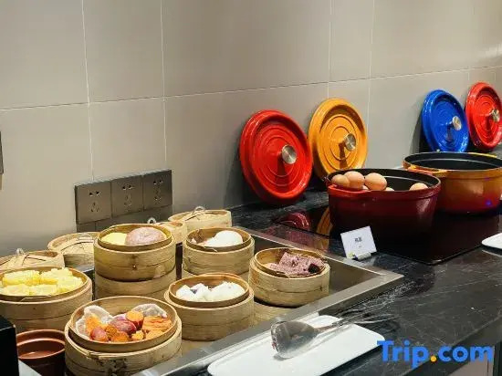 Home Inn (Zhenjiang Suning Plaza Yongan Road Food Street)