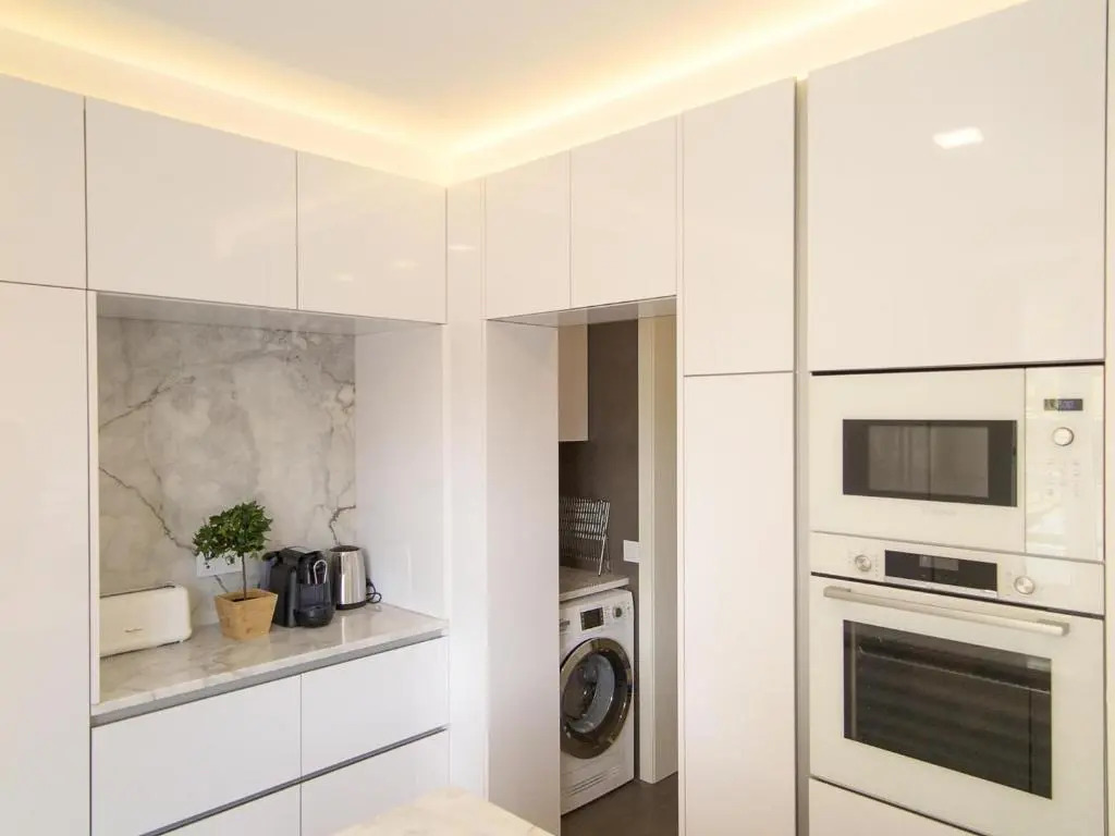 Eduardo vii park great bright apt with ac elevator