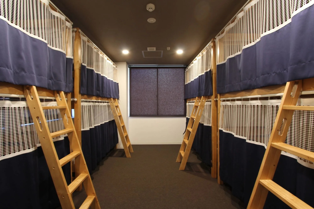 Very Hostel Namba