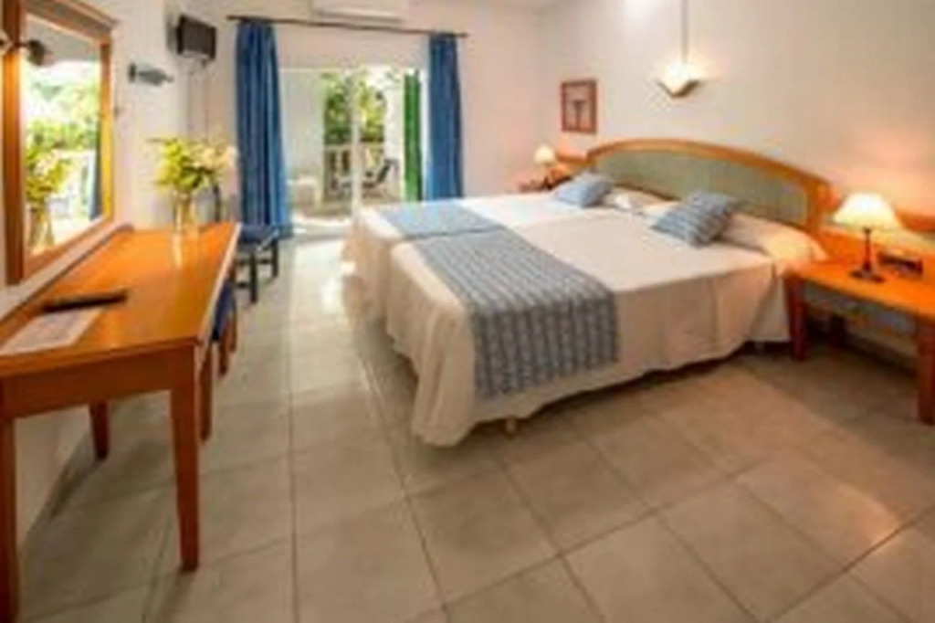 Hotel Martorell by MHR