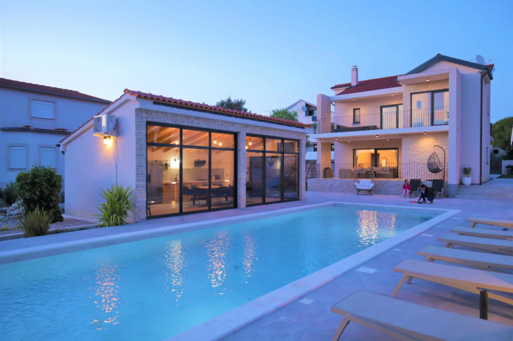 Poolincluded Villa Danijela