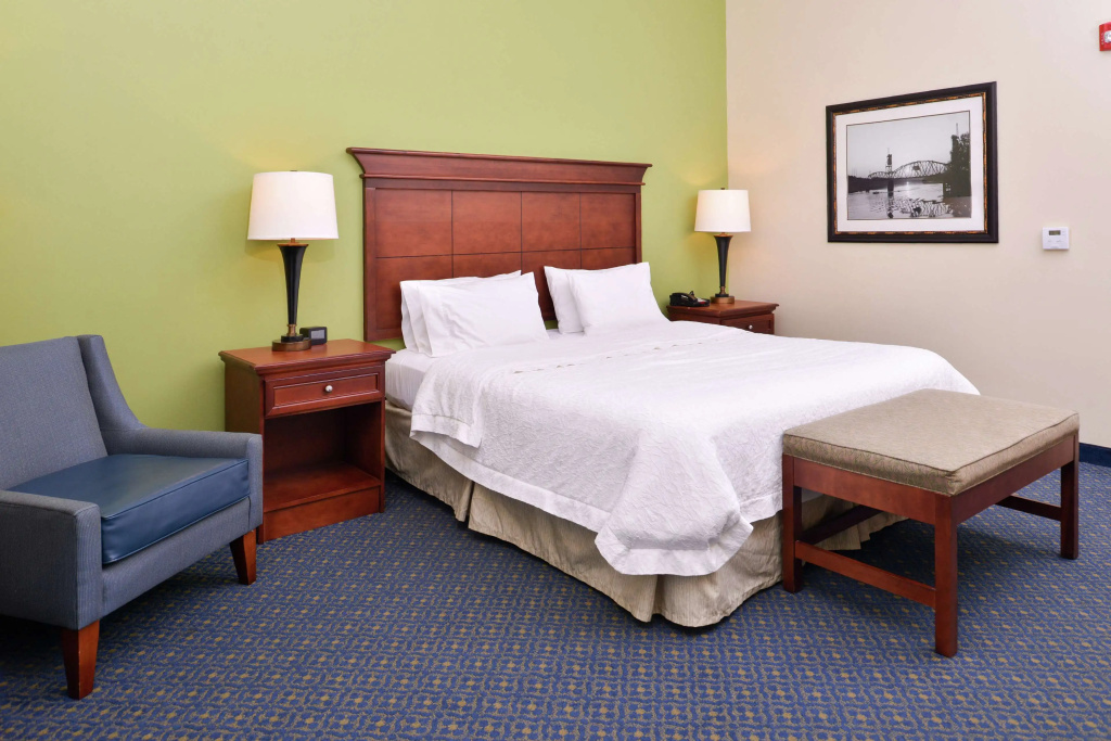 Hampton Inn Jackson-College Avenue
