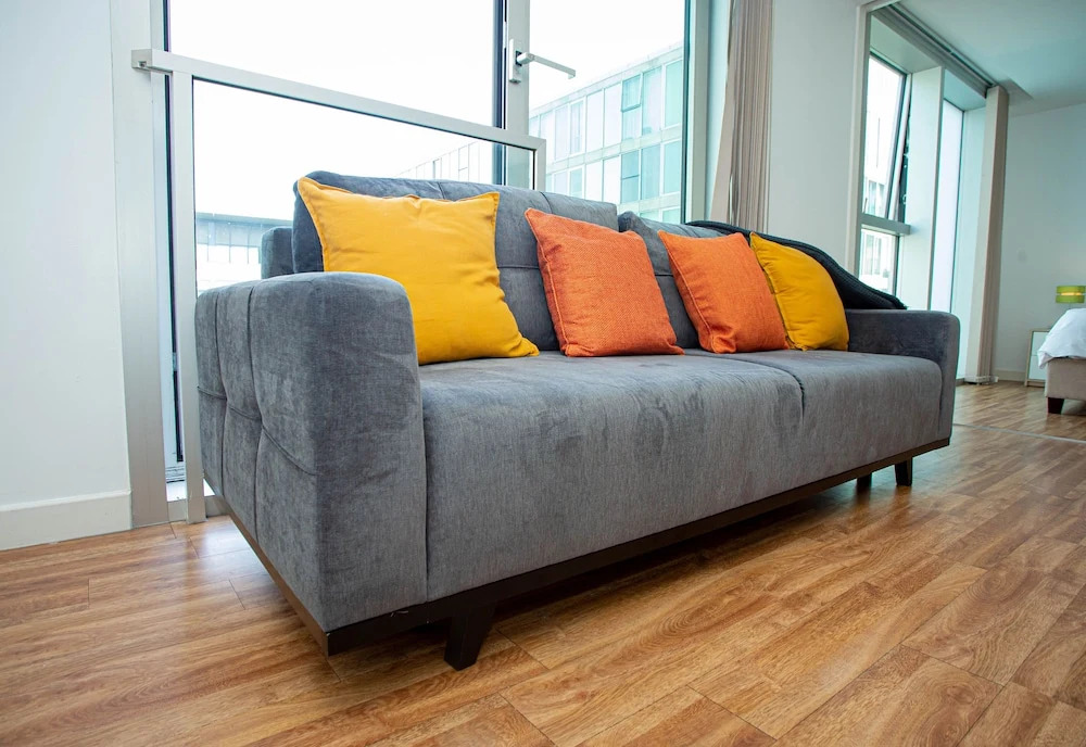 Chelsea Suites Central Milton Keynes - Sleeps 4