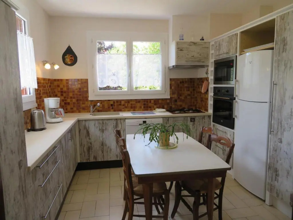 Maison Indépendante 5 Chambres avec Jardin - Animaux Bienvenus - FR-1-581-75