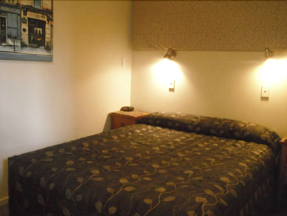 Asure Evergreen Motel