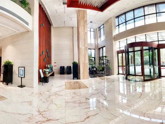 Milan Junyi Hotel