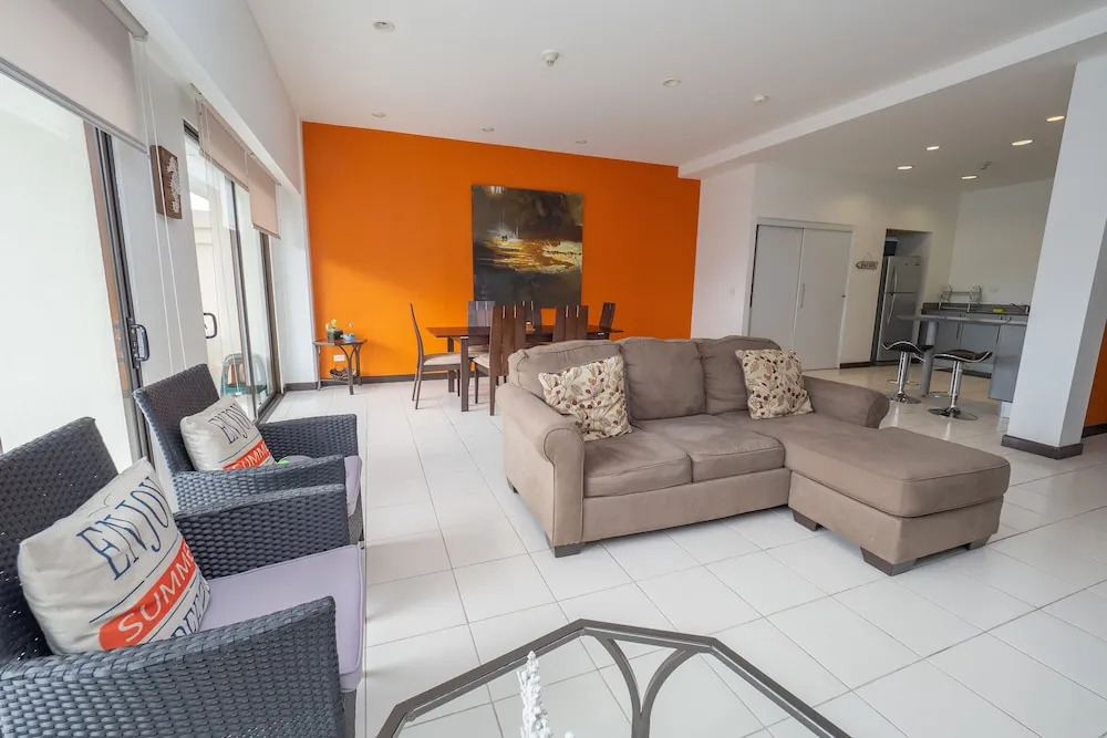 Jaco Bay Beach Condo 401
