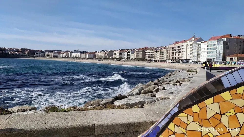 Apartment with 3 Bedrooms in Sanxenxo, with Wonderful City View - 25 M From the Beach