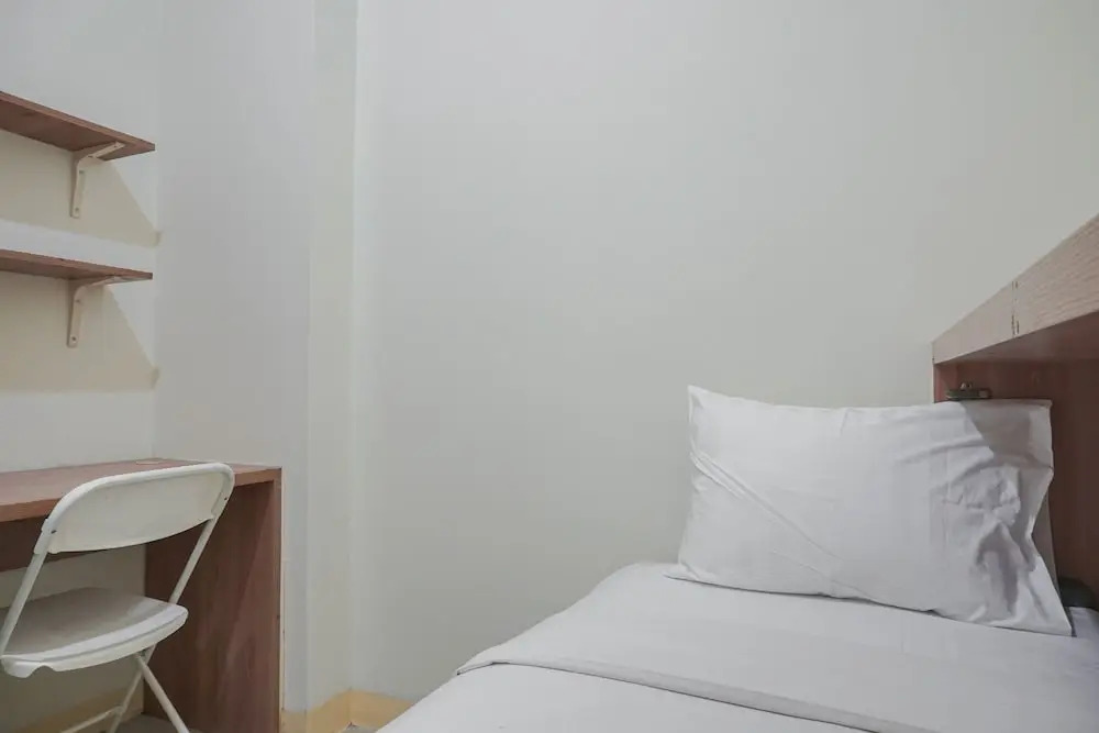 Cozy Living 2Br Green Pramuka City Apartment Next To Mall