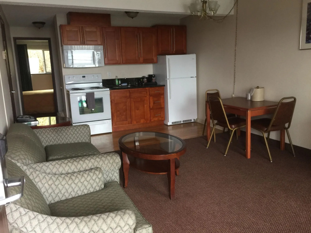Astoria Rivershore Motel