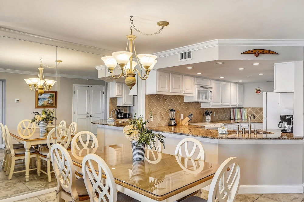 Inlet Reef 516 2 Bedroom Condo by RedAwning