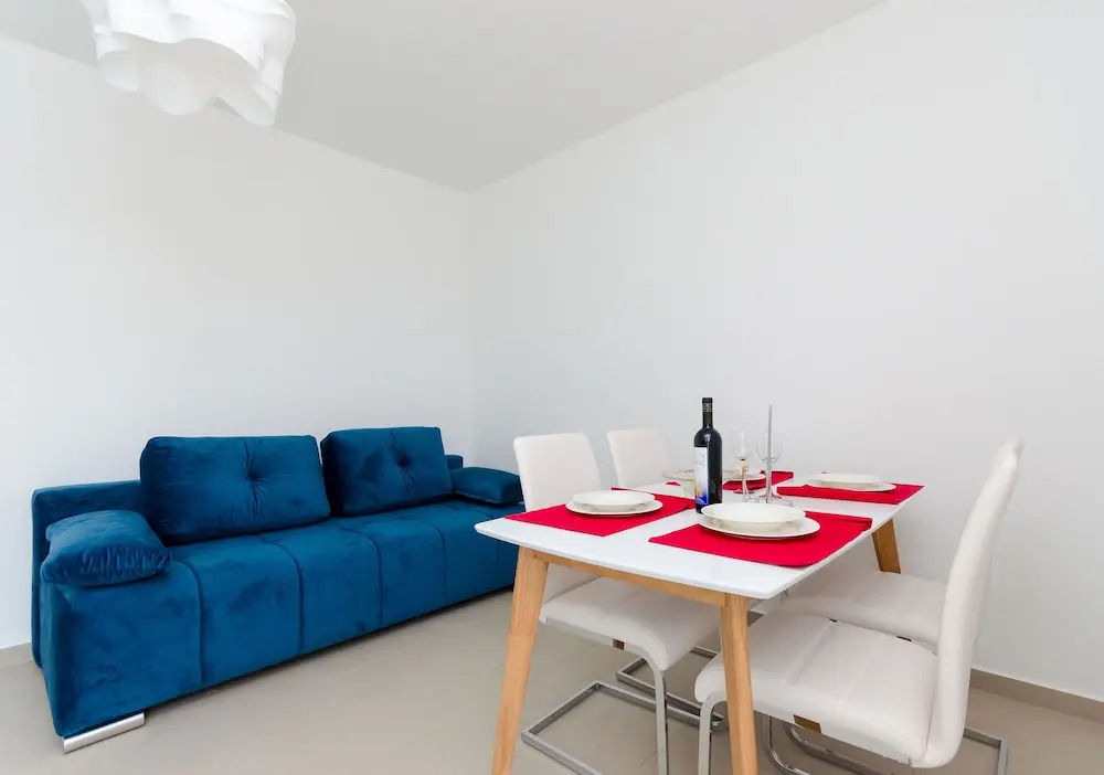 Apartments and Rooms Bianca
