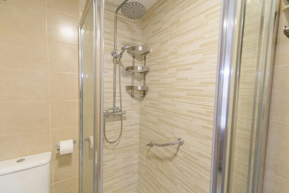 Benal Beach 907 - First Line Beach 2BR Apartment in Benal Beach Resort with Water park.