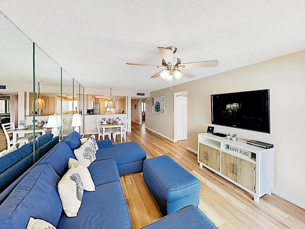 Bayshore Unit 402 - 2 Br Condo