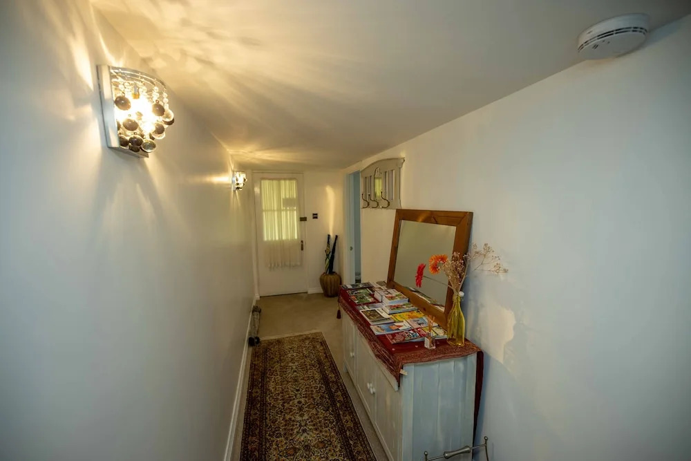 Central Quiet and Cosy St Helier Flat