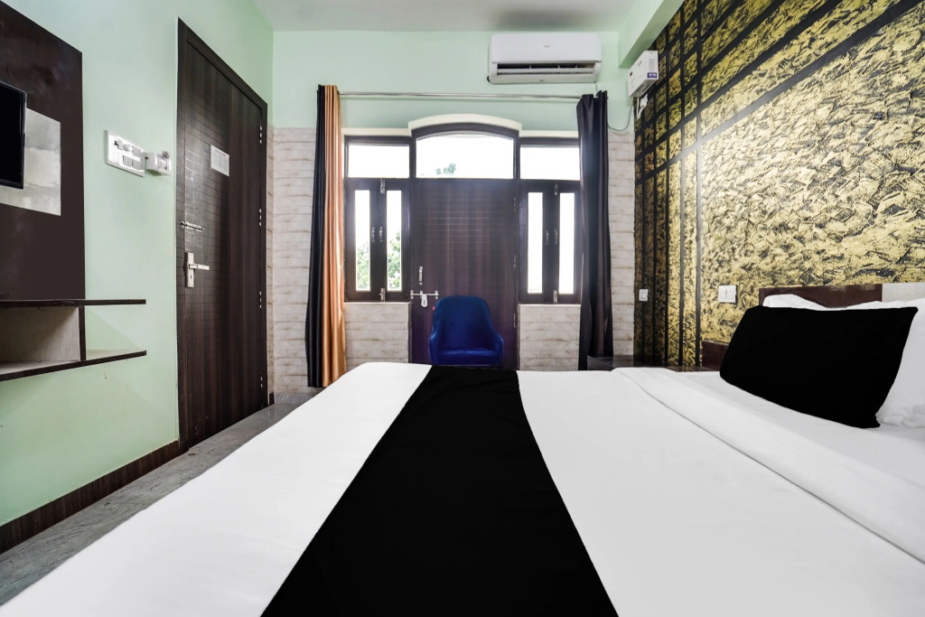 Super Collection O Rajapur Circuit House