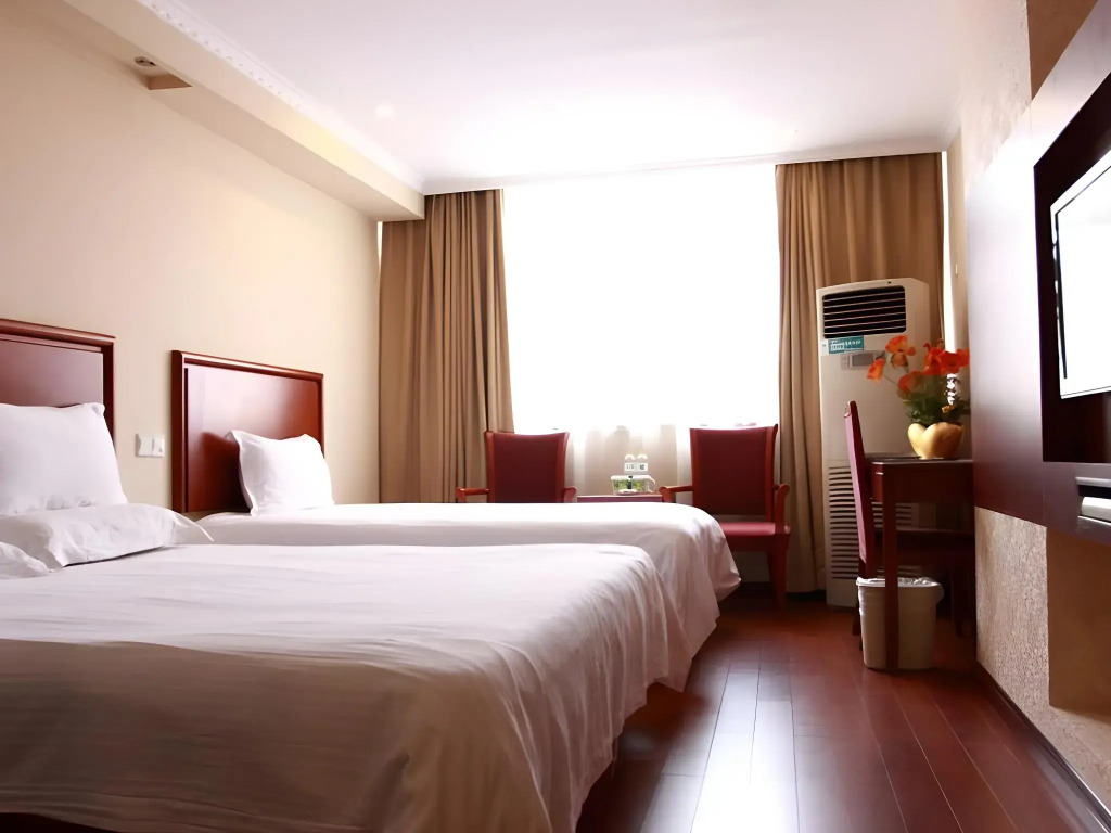 GreenTree Inn Huaian Chuzhou Avenue Zhou Enlai Memorial Hall Hotel