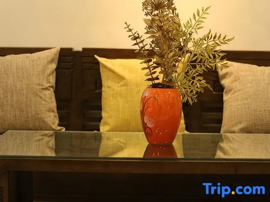 Vietnam Travelers Home 1 with Private Balcony
