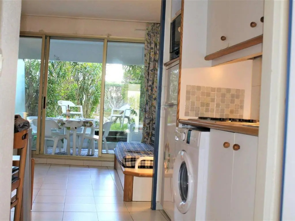 Appartement Villeneuve-Loubet, 3 pièces, 6 personnes - FR-1-252A-73