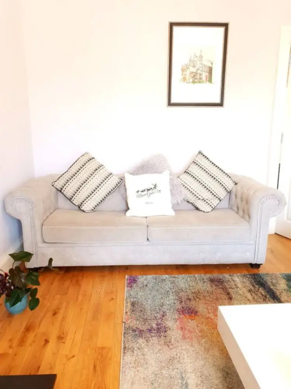 Newly Refurbished Duplex in Edinburgh City Centre
