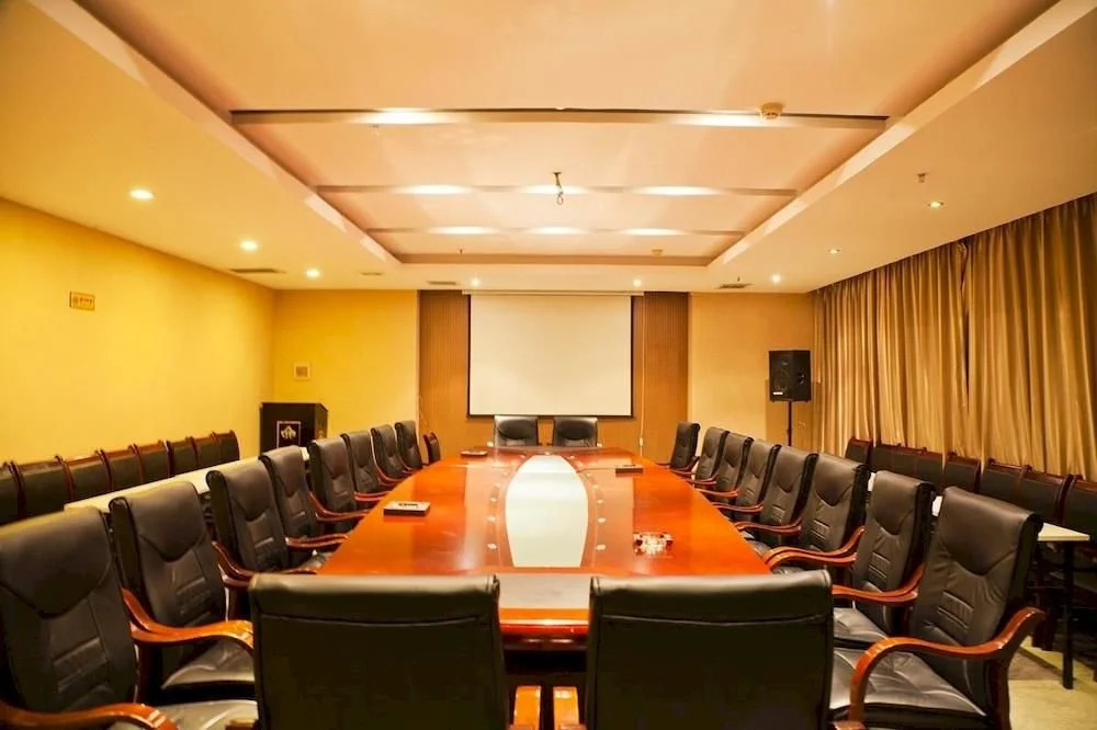 Hanbang Hotel (Hanzhong High-speed Railway Station Central Hospital)(汉邦酒店(汉中高铁站中心医院店))