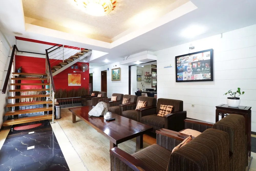 Rumah Tawa Hotel