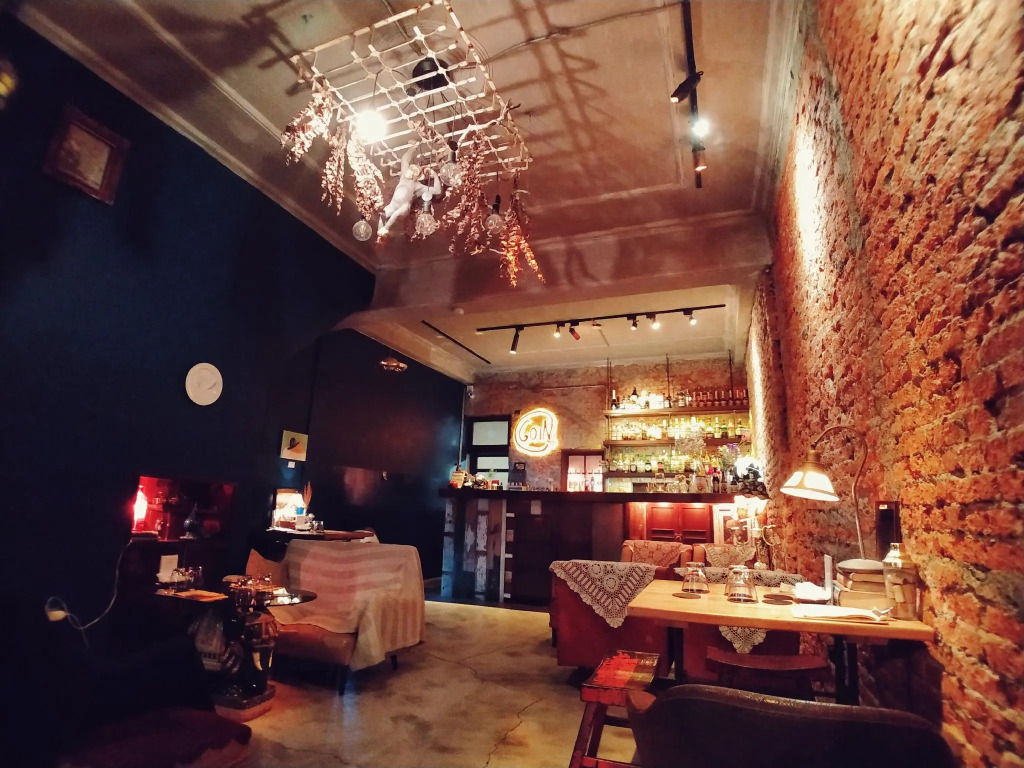 GOIN Old House & Bar