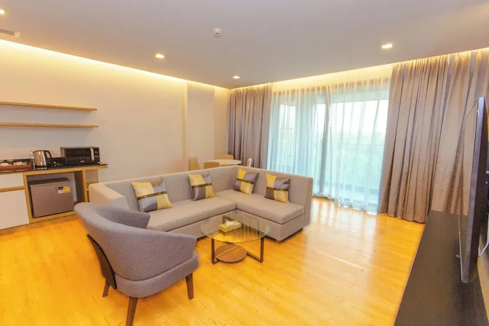 The Grand Chaiyapruek Nimman Chiangmai Free Airport Shuttle