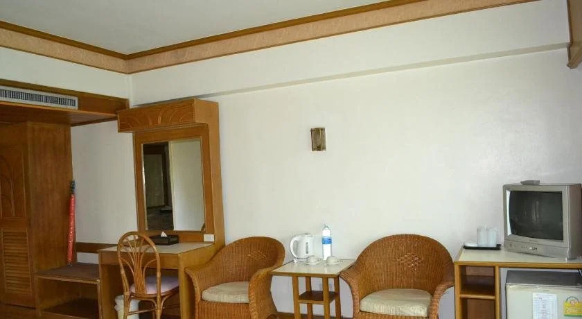 Phuket Golden Sand Inn - SHA Extra Plus