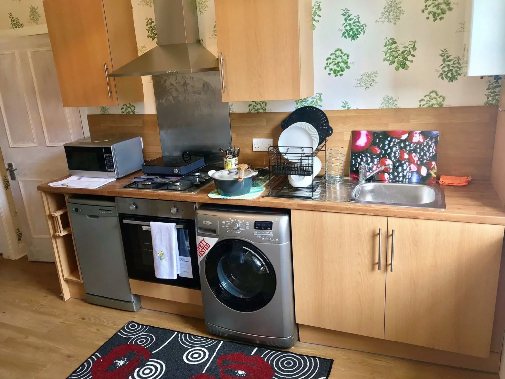 233 Leith Apartment