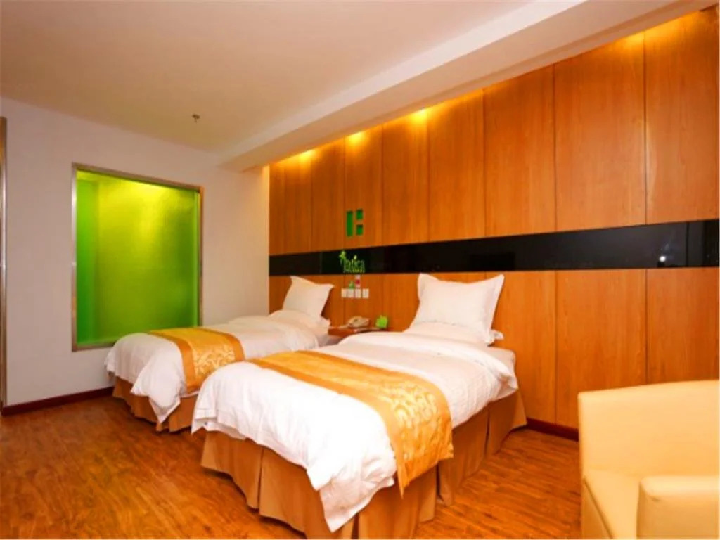 Vatica Tianjin Dagang Xuefu Road University Town Hotel