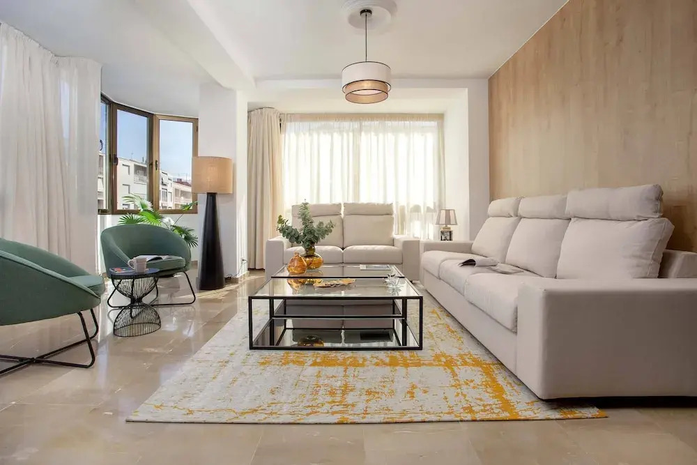 Luxury Apartment in City Center. Puerta Real II