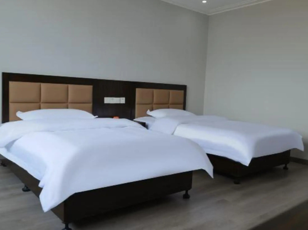 Yijiaqin Hotel