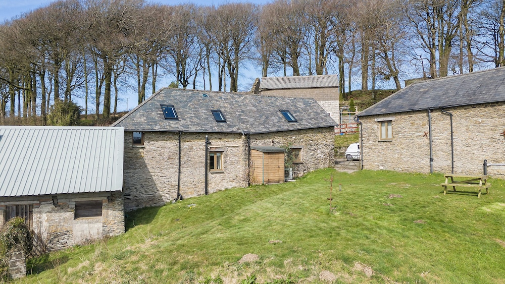 Holly Cottage