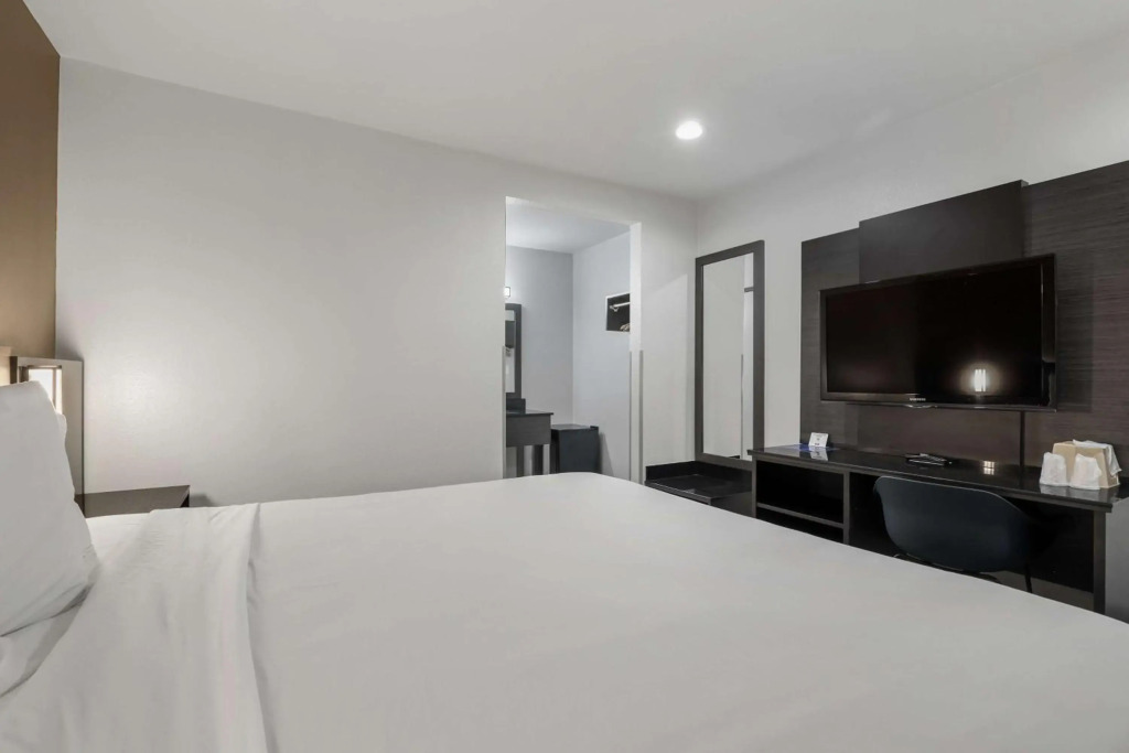 Motel 6-Escondido, CA