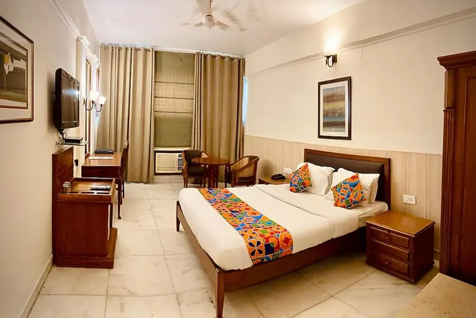 FabHotel Sheronz Piccadily Chowk