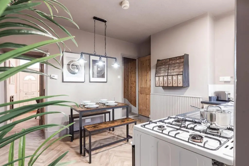 Oadby Townhouse