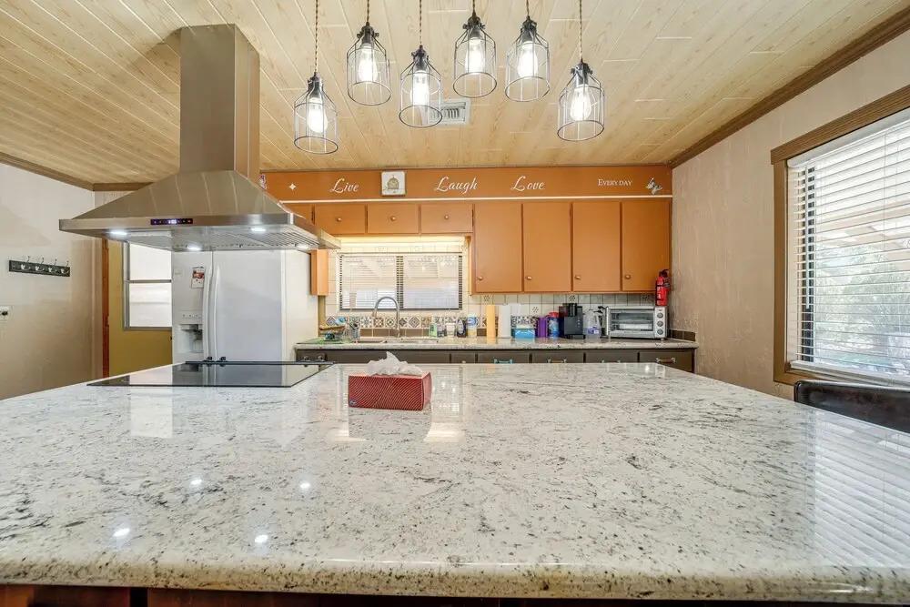 Near Scenic Trails & Parks! Central Payson Retreat