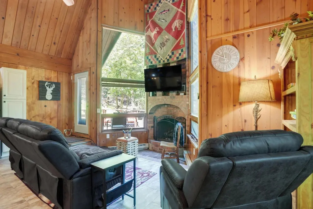 Cozy Cabin Near Massanutten Resort & Water Park!