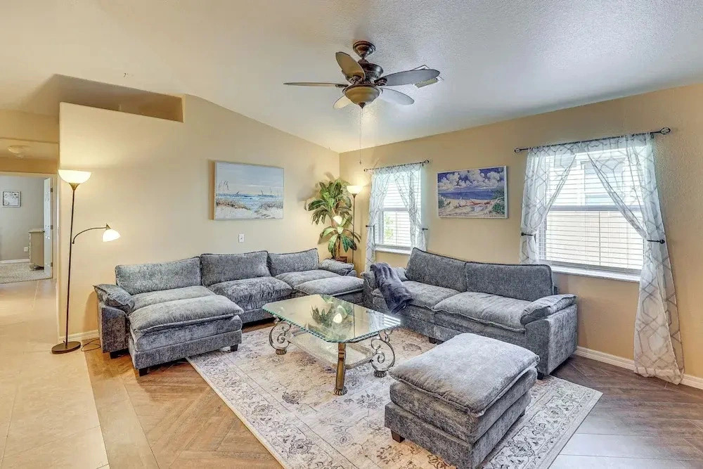 Family Fun! Spacious Home in Cape Coral