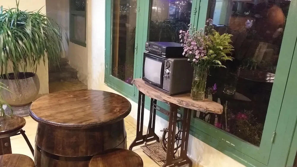 Khu Vuon Hoang Gia Coffee & Homestay
