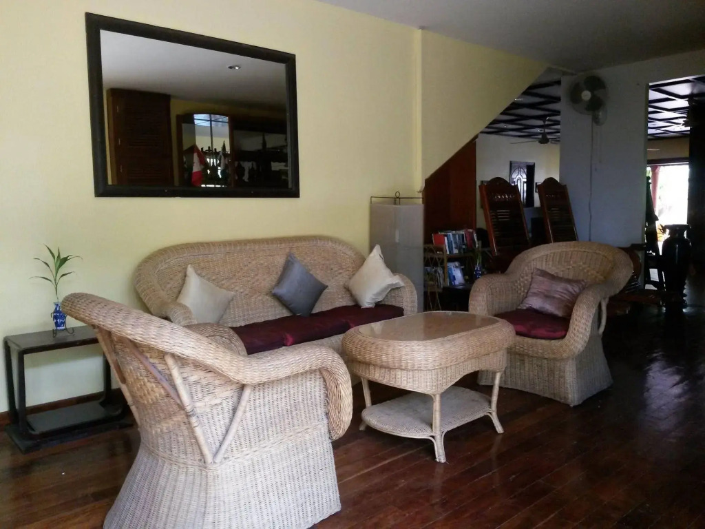 Robam Inn